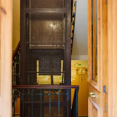 Mancini Cozy Penthouse *