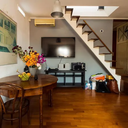 Mancini Cozy Penthouse * Rom